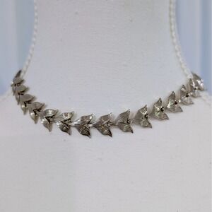 Estate Vintage Articulated Leaf Or Mermaid Tail Art Nouveau Choker 15"